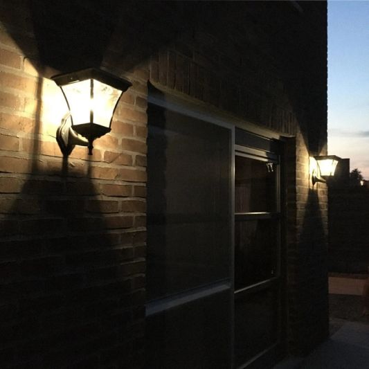 Solar buitenlamp London wandlamp op zonne energie