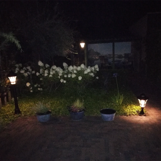 Solar buitenlamp Sheffield sokkel zwart met ledlamp