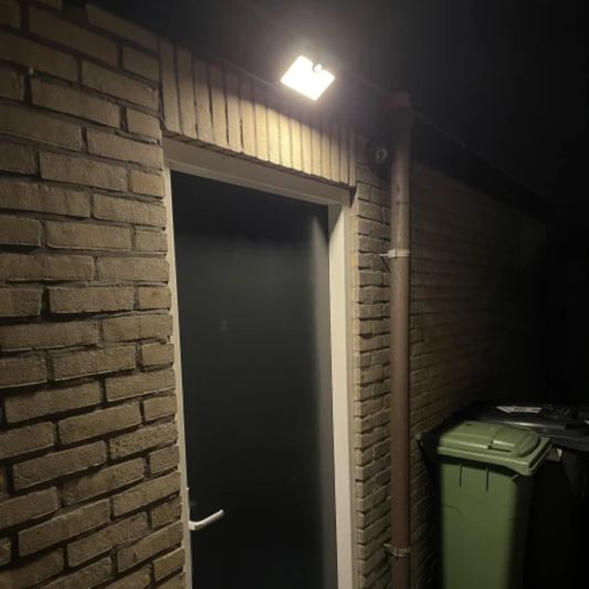 Solar buitenlamp wandlamp Motion V met bewegingsmelder op zonne energie