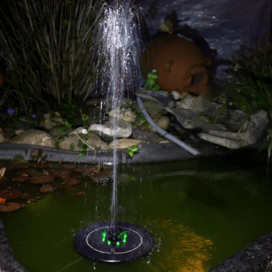 Solar fontein Jet - Fontein op zonne energie - Multicolor - Inclusief afstandsbediening