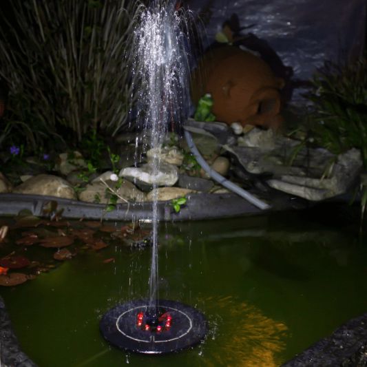 Solar fontein Jet - Fontein op zonne energie - Multicolor - Inclusief afstandsbediening