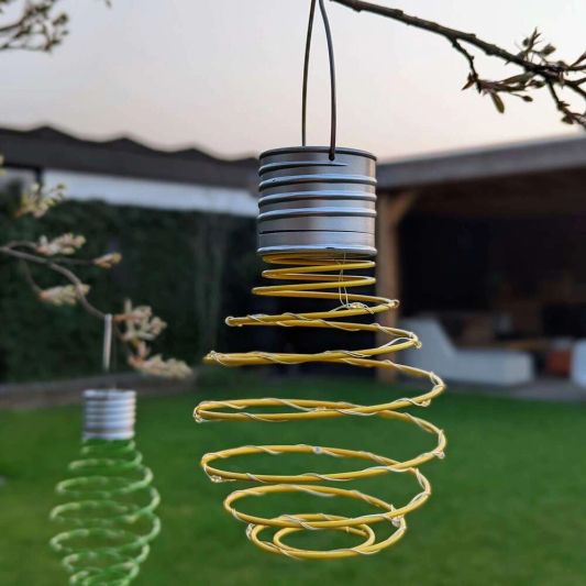 Solar LED hanglamp Fiesta Yellow op zonne energie - Set van 9