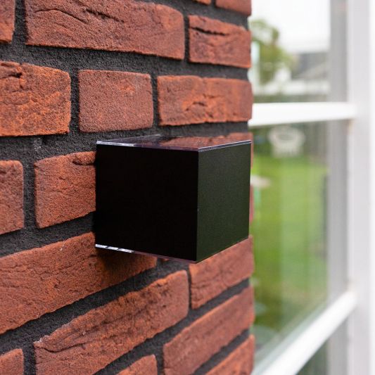 Solar LED wandlamp op zonne energie Sven recht