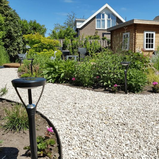 Solar priklamp Birdie zwart met warm wit licht