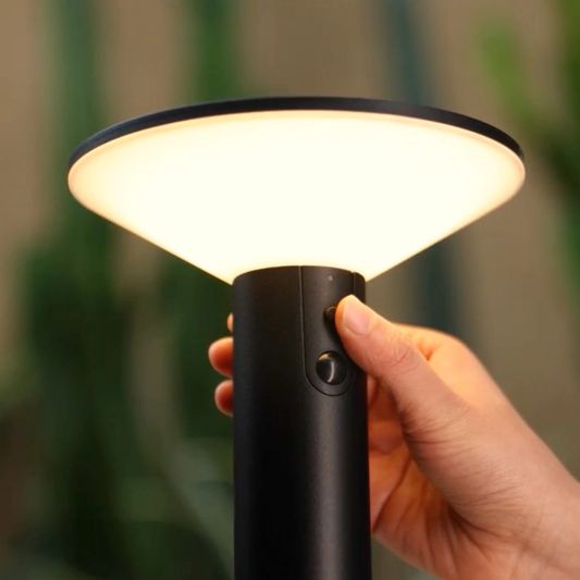Solar staande lamp Lyon - USB-C oplaadbaar - Met bewegingssensor