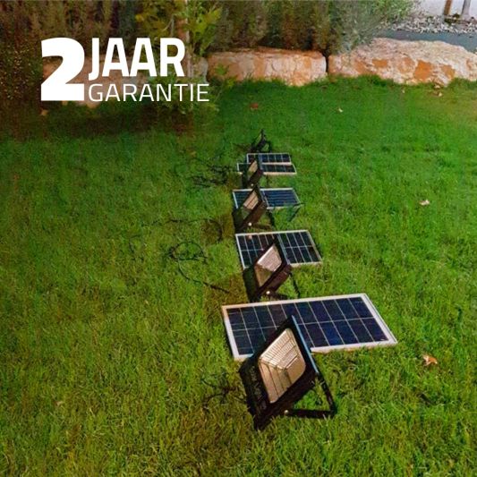 Solar wandlamp Capital IV met los zonnepaneel