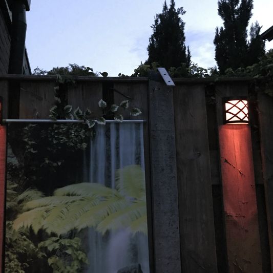 Solar wandlamp China zwart RGBW wit buitenlamp op zonne energie