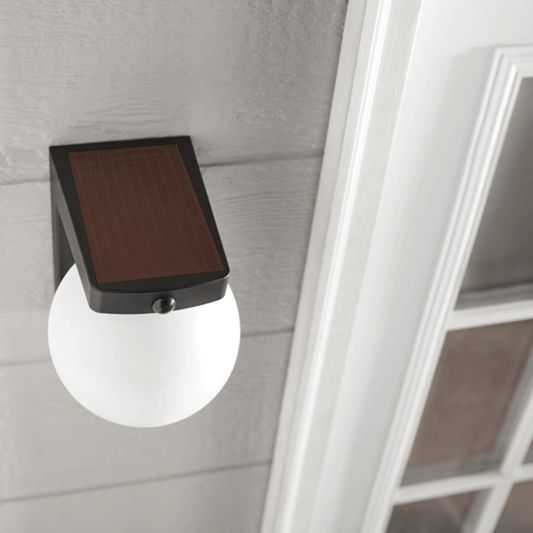 Solar wandlamp Moon met bewegingssensor op zonne-energie