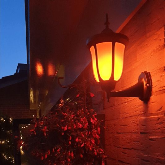 Solar wandlamp Pieck met vlameffect en schemersensor voordeelset 4