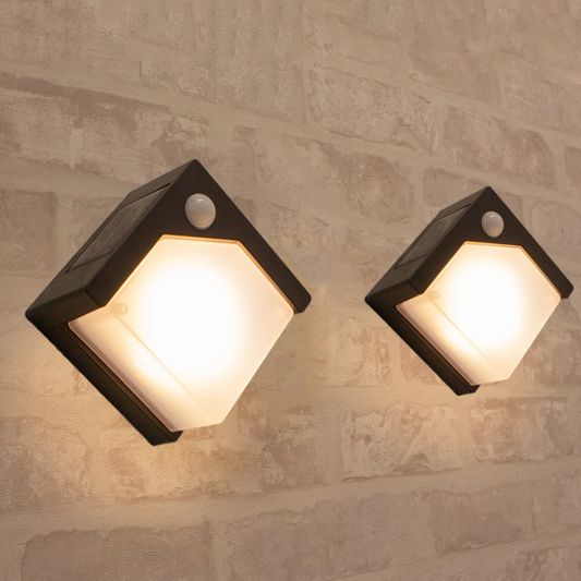 Solar wandlamp Prism met bewegingssensor en warm wit licht - Voordeelset 2 stuks