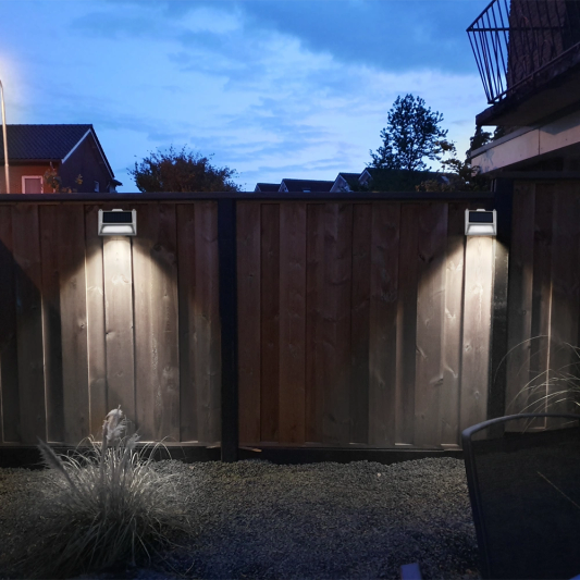 Solar wandlamp Sense met bewegingsmelder op zonne energie