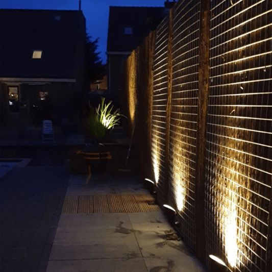 Solar wandspot Heads complete set met twee spots en los solarpaneel