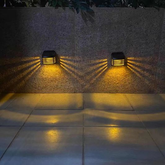 Zwarte solar wandlamp Stripe op zonne-energie set van 4