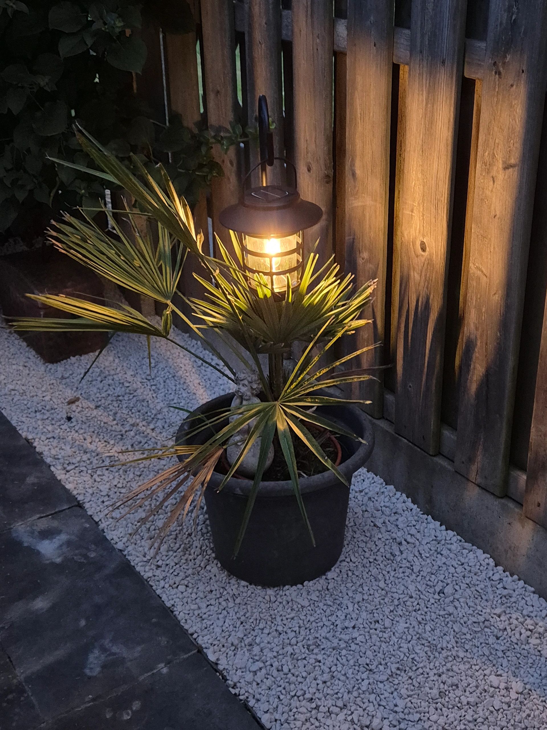 2 stuks Zwarte solarlamp Sting - hanglamp, priklamp en tafellamp-in 1