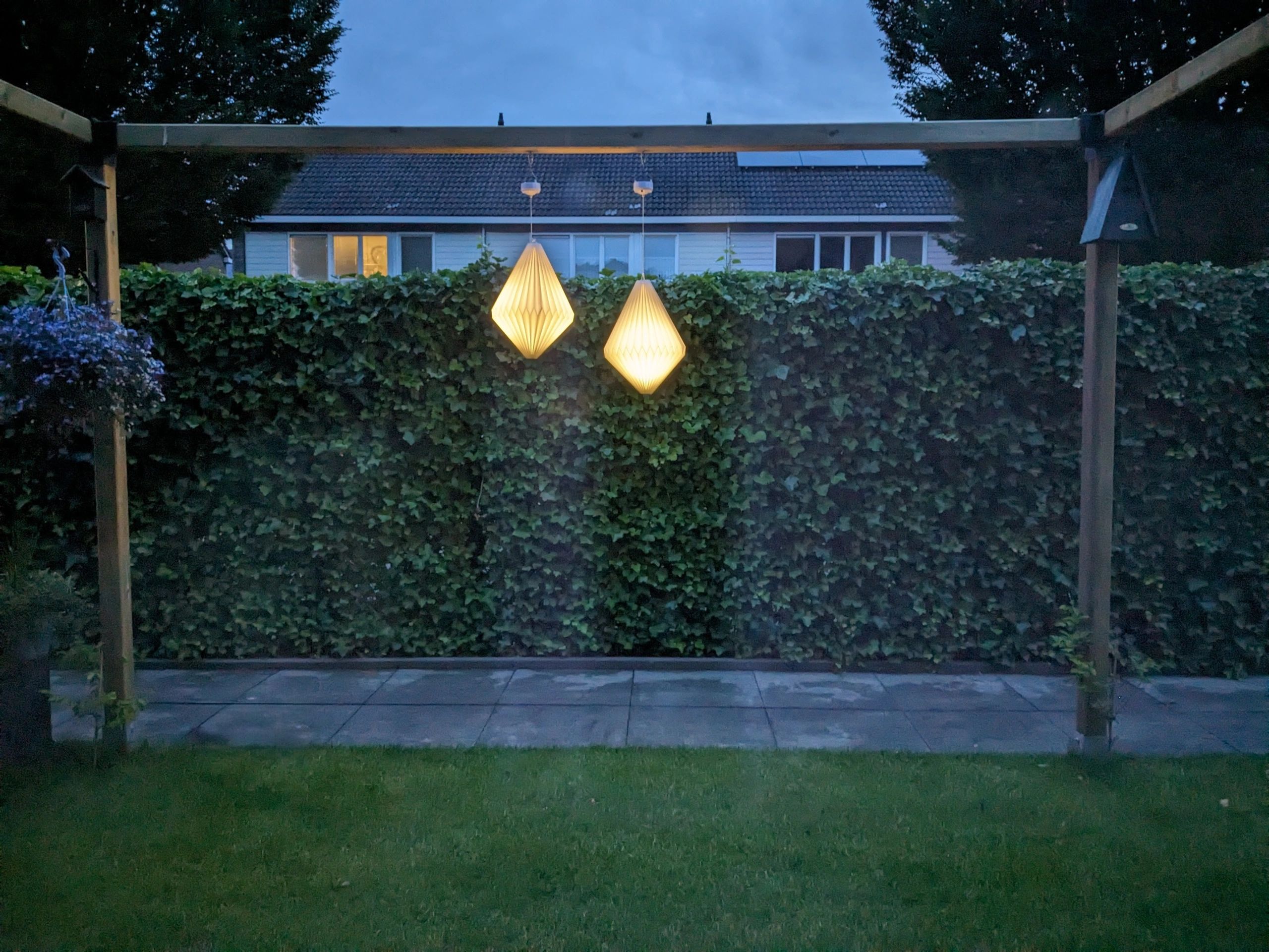 Solar lampion en hanglamp Lima met warm wit licht