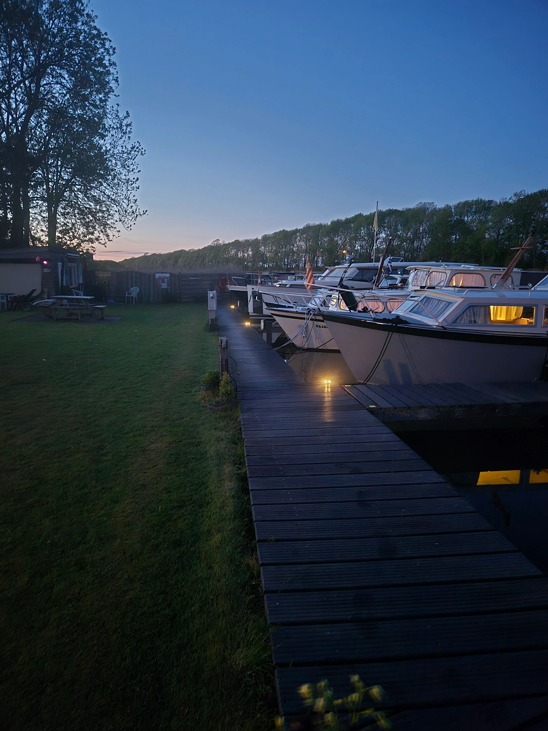 Solar grondspot Shield op zonne energie