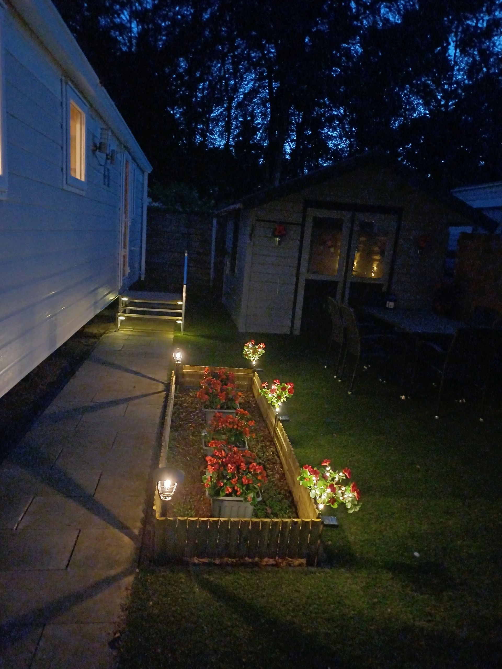 Solar priklamp Prickle met warm wit licht set van 2