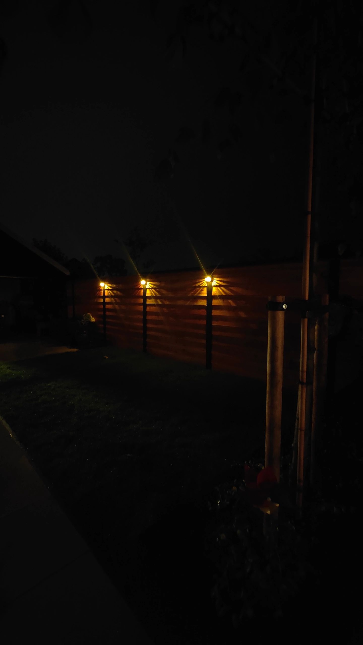Zwarte solar wandlamp Stripe op zonne-energie set van 8