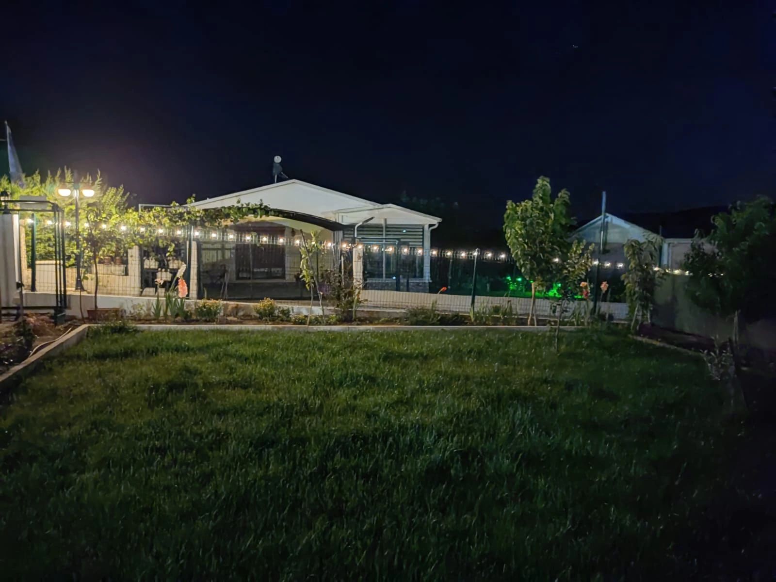 Solar lichtslinger Chain met 30 warm witte led filament lampen