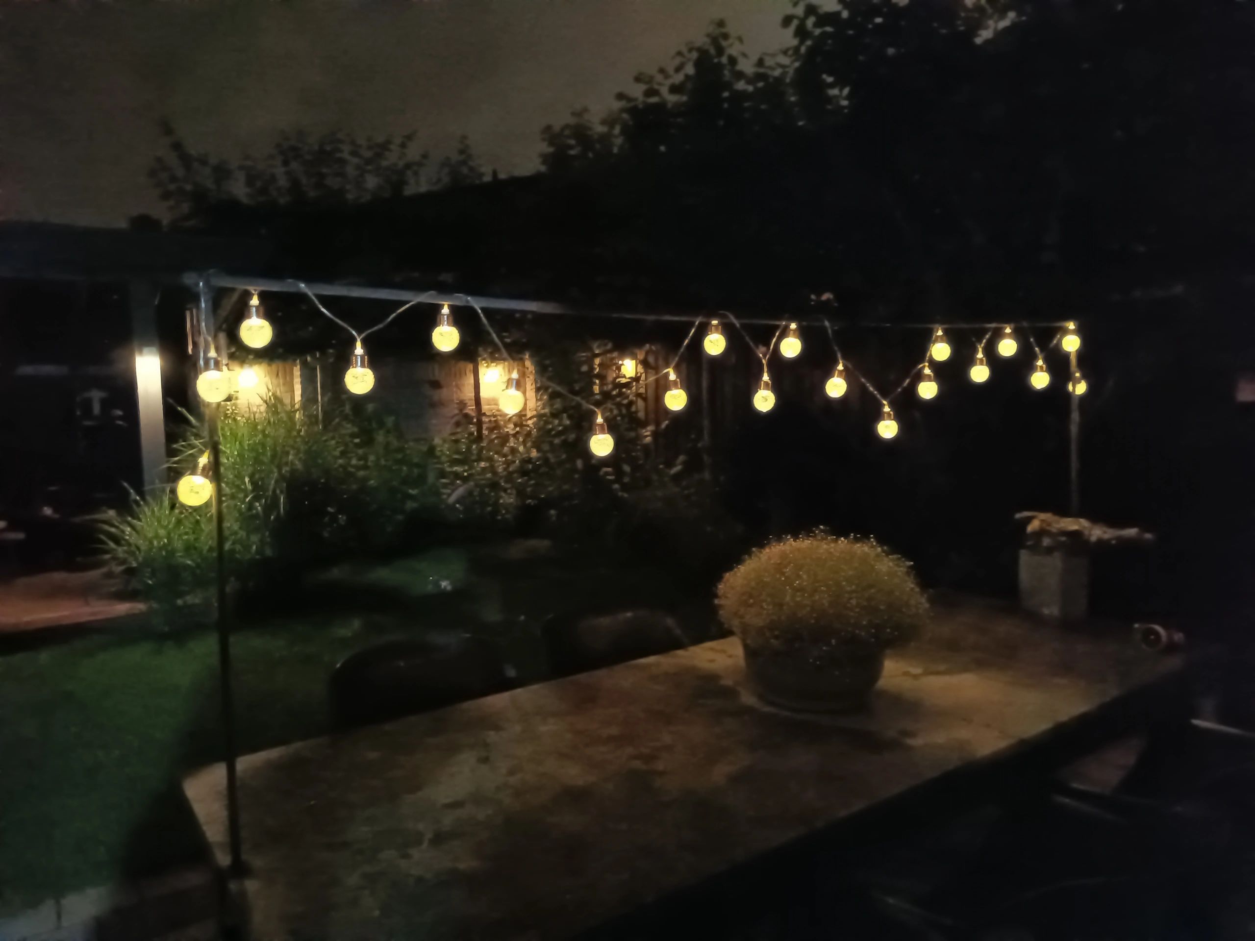 Solar lichtslinger Diamond met 20 warm witte led lampen