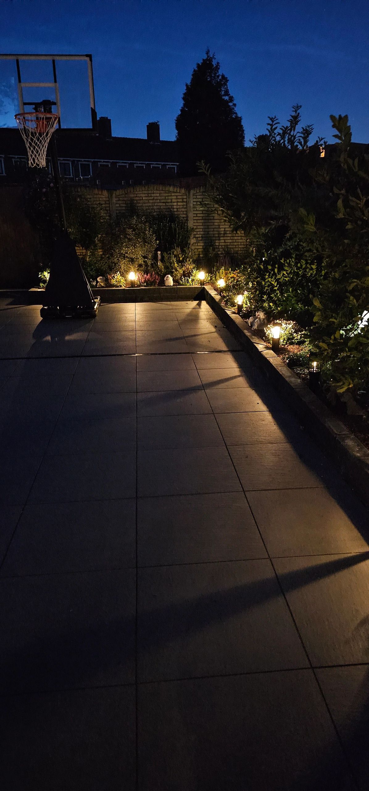 Solar priklamp Saturn met warm wit licht