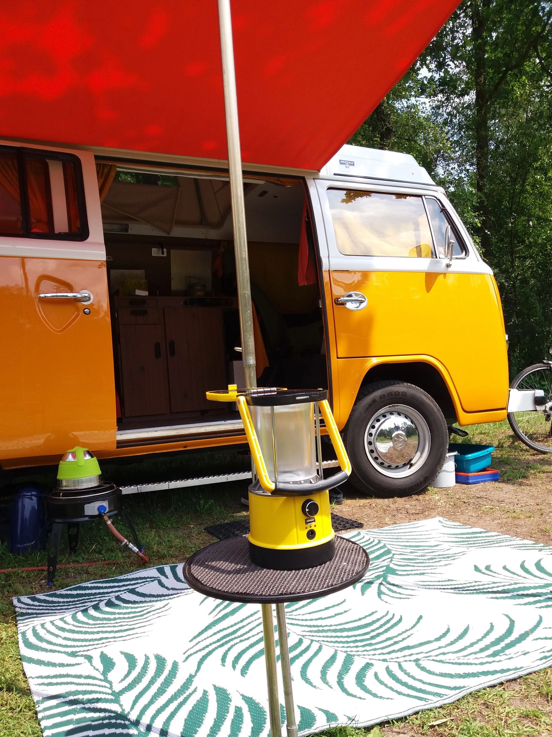 Solar camping lamp Clap dimbaar met USB lader en kompas op zonne-energie