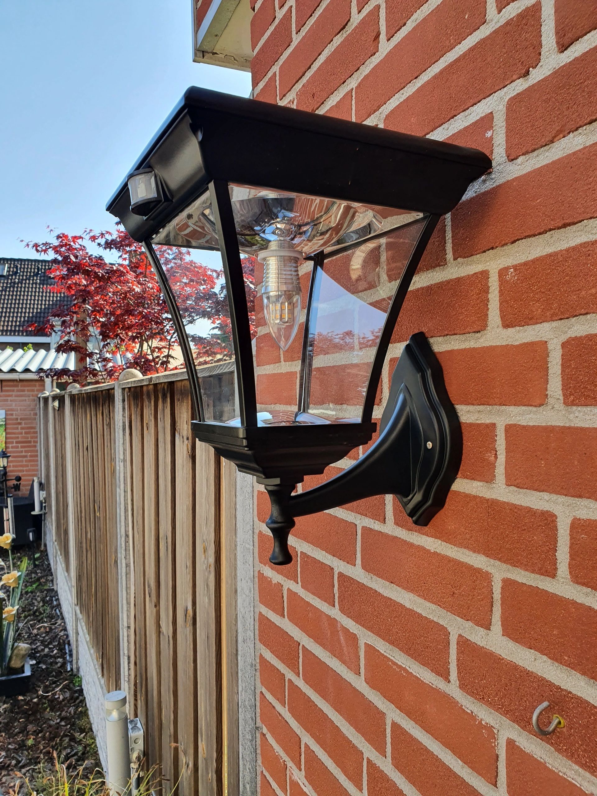 Solar buitenlamp London wandlamp op zonne energie