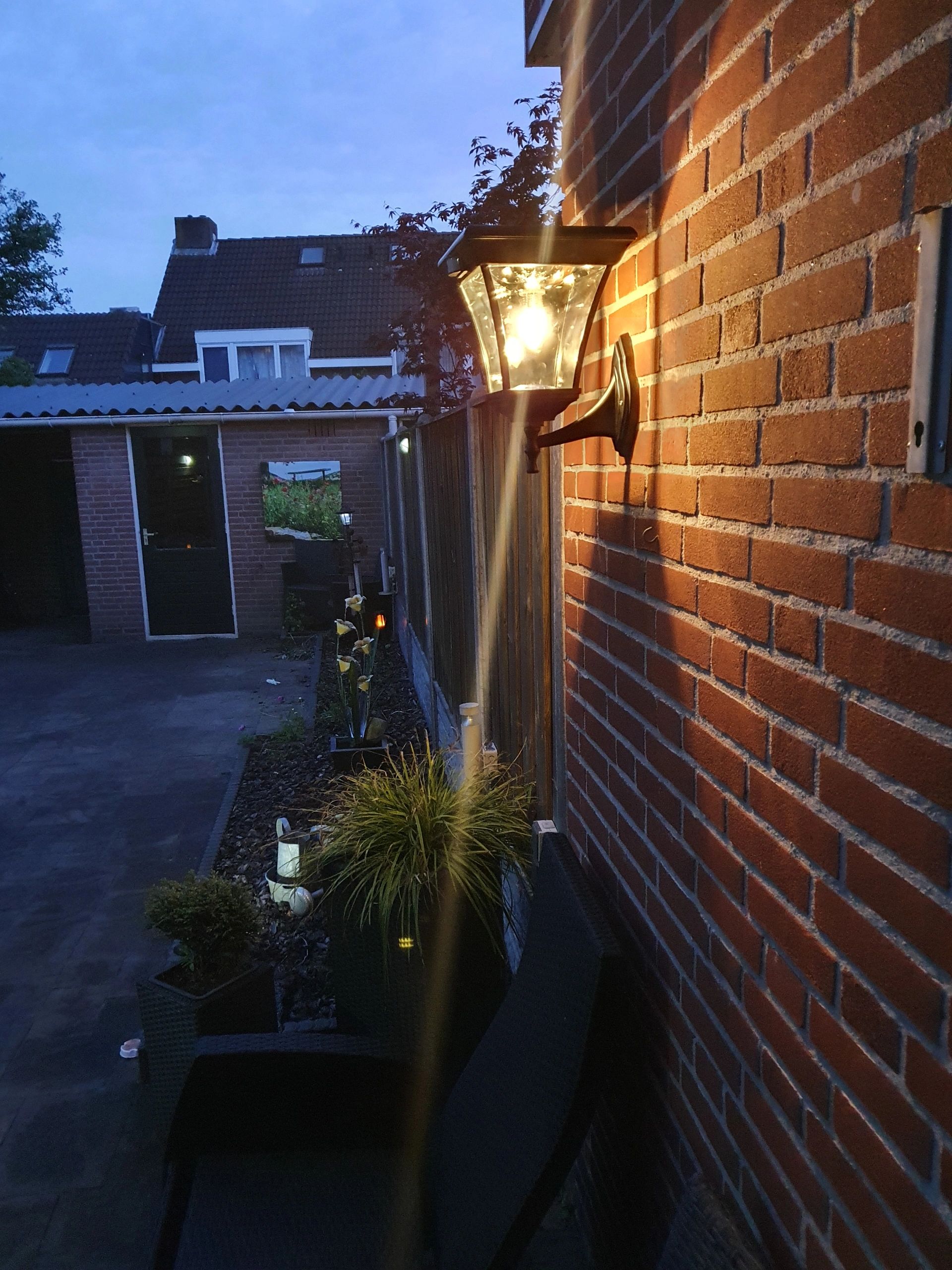 Solar buitenlamp London wandlamp op zonne energie