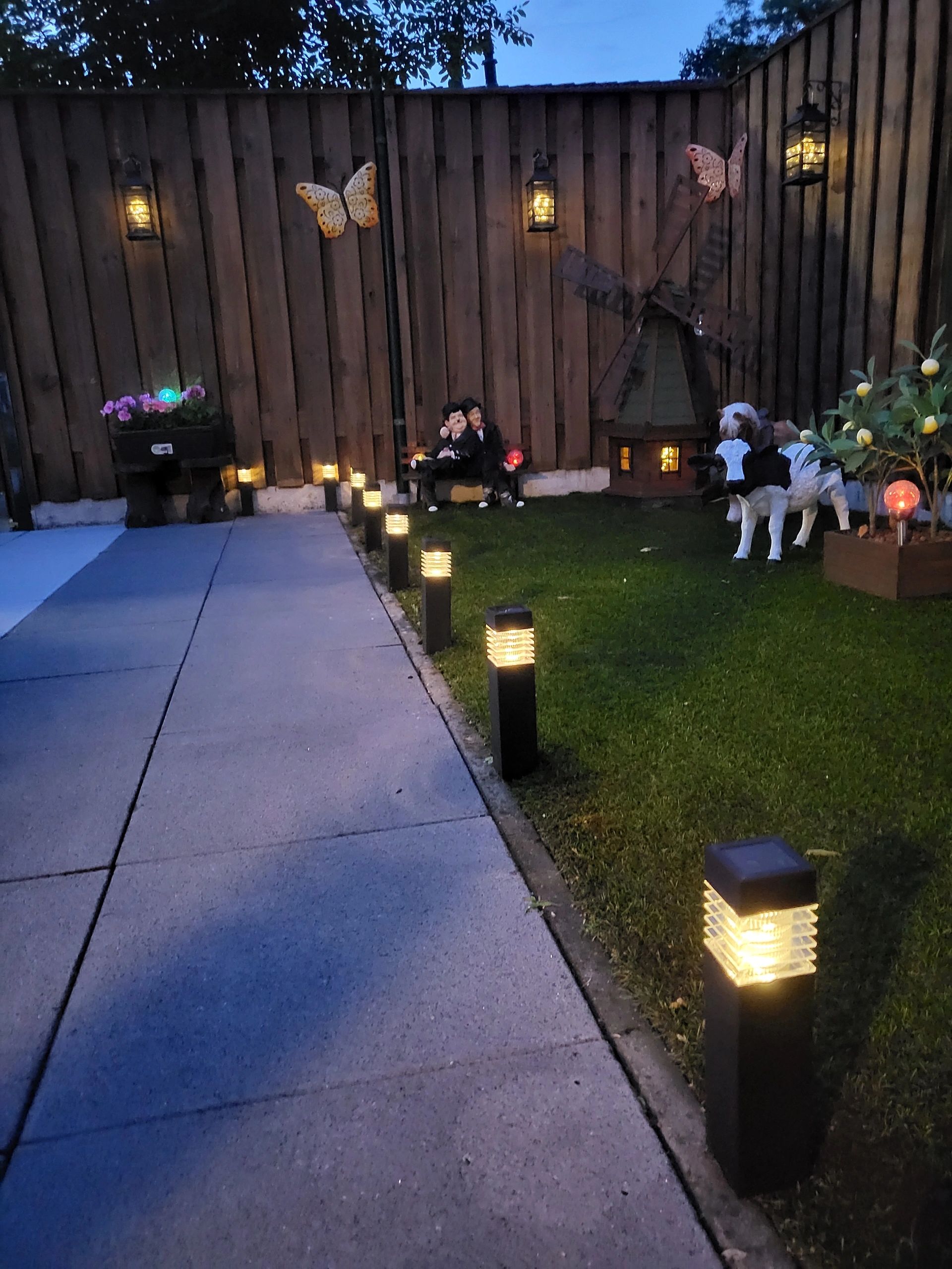 Solar priklamp Condor met warm wit licht voordeelset van 4