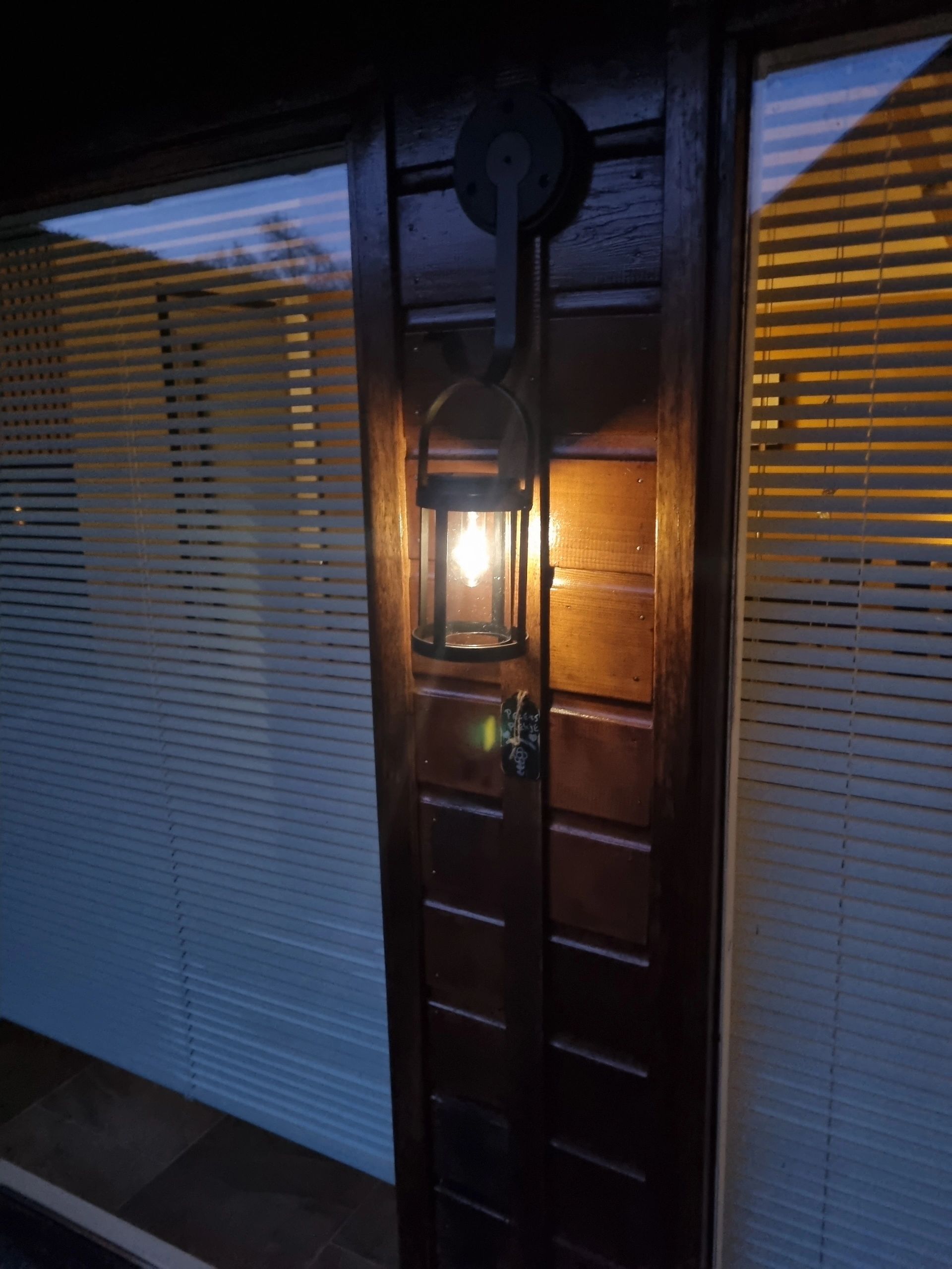 Solar wandlamp Venice met led filament lamp