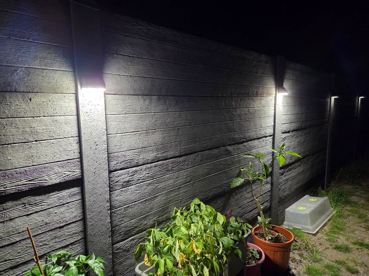 Solar Wandlamp Beam met schemer- en bewegingssensor op zonne-energie set van 4 stuks