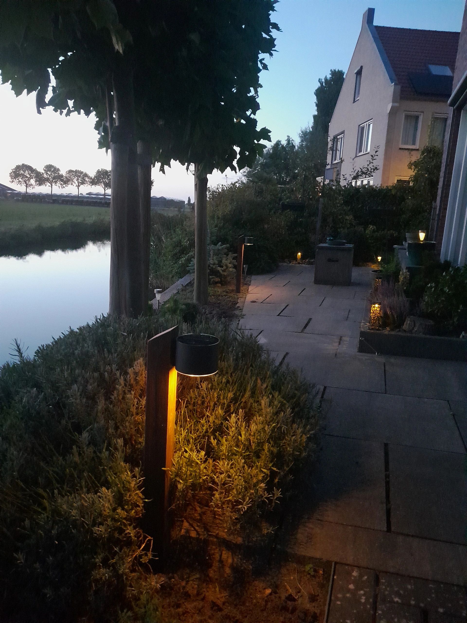 Solar LED wandlamp op zonne energie Sven rond - Voordeelset van 2 stuks