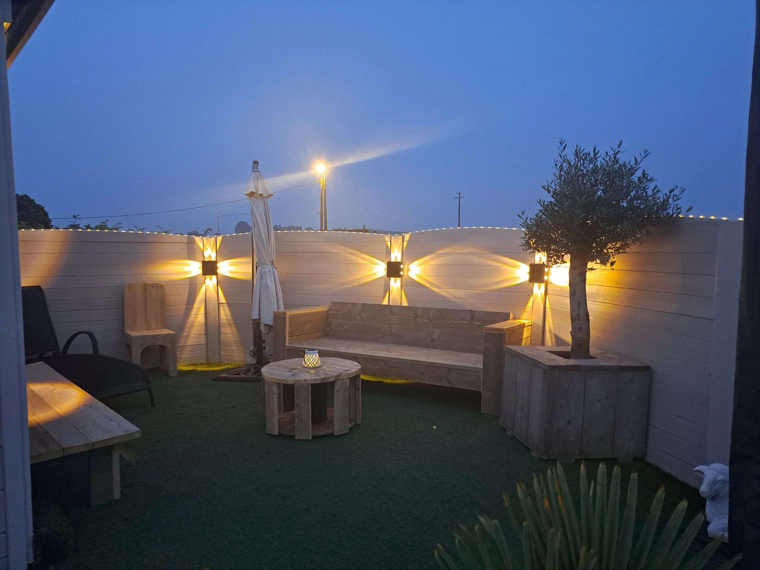 Solar wandlamp Newton warm wit licht