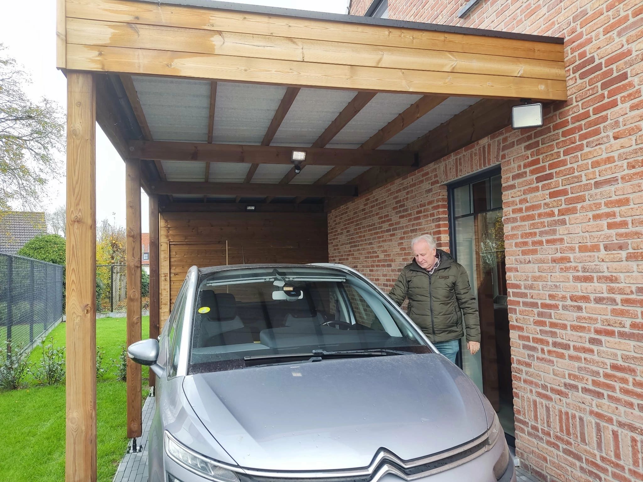 Solar wandlamp Capital I met los zonnepaneel