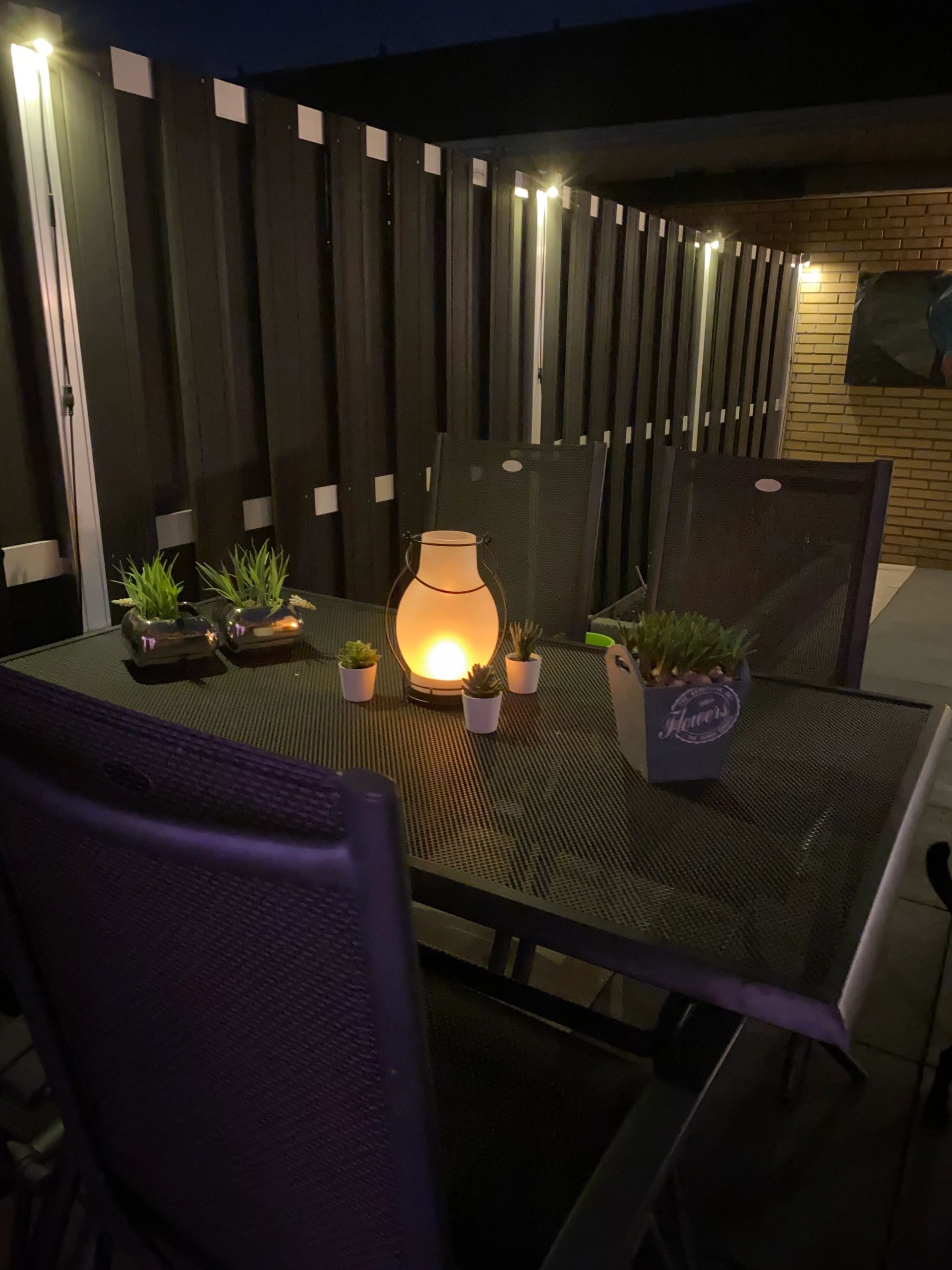 Solar LED lantaarn Genie met realistisch vlam-effect - op zonne energie