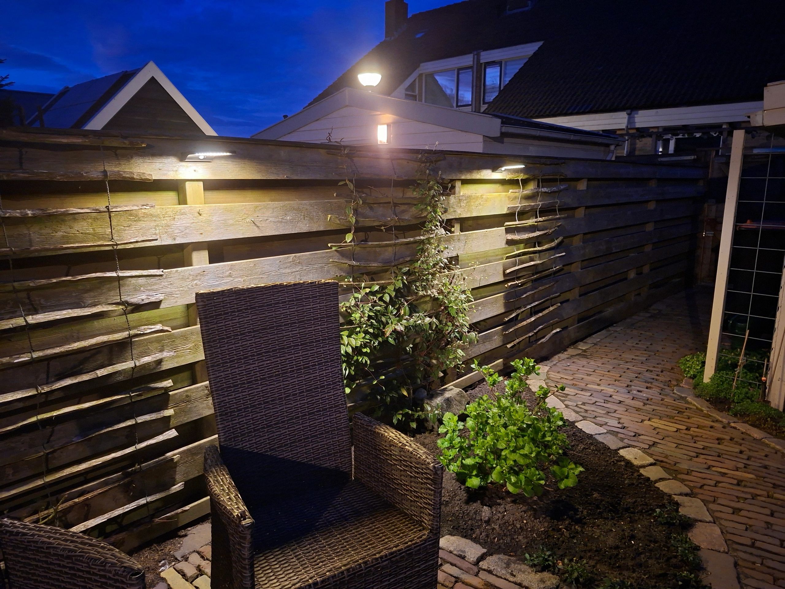 Solar wandlamp Slim met 36 leds en bewegingsmelder Zilver