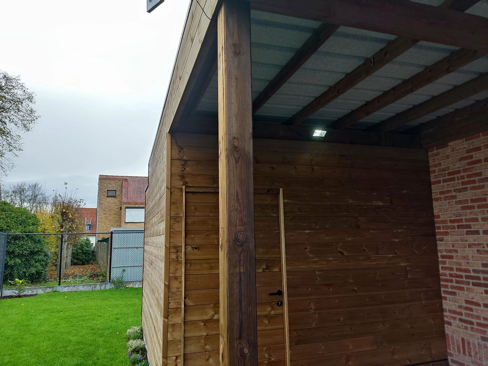 Solar wandlamp Capital I met los zonnepaneel