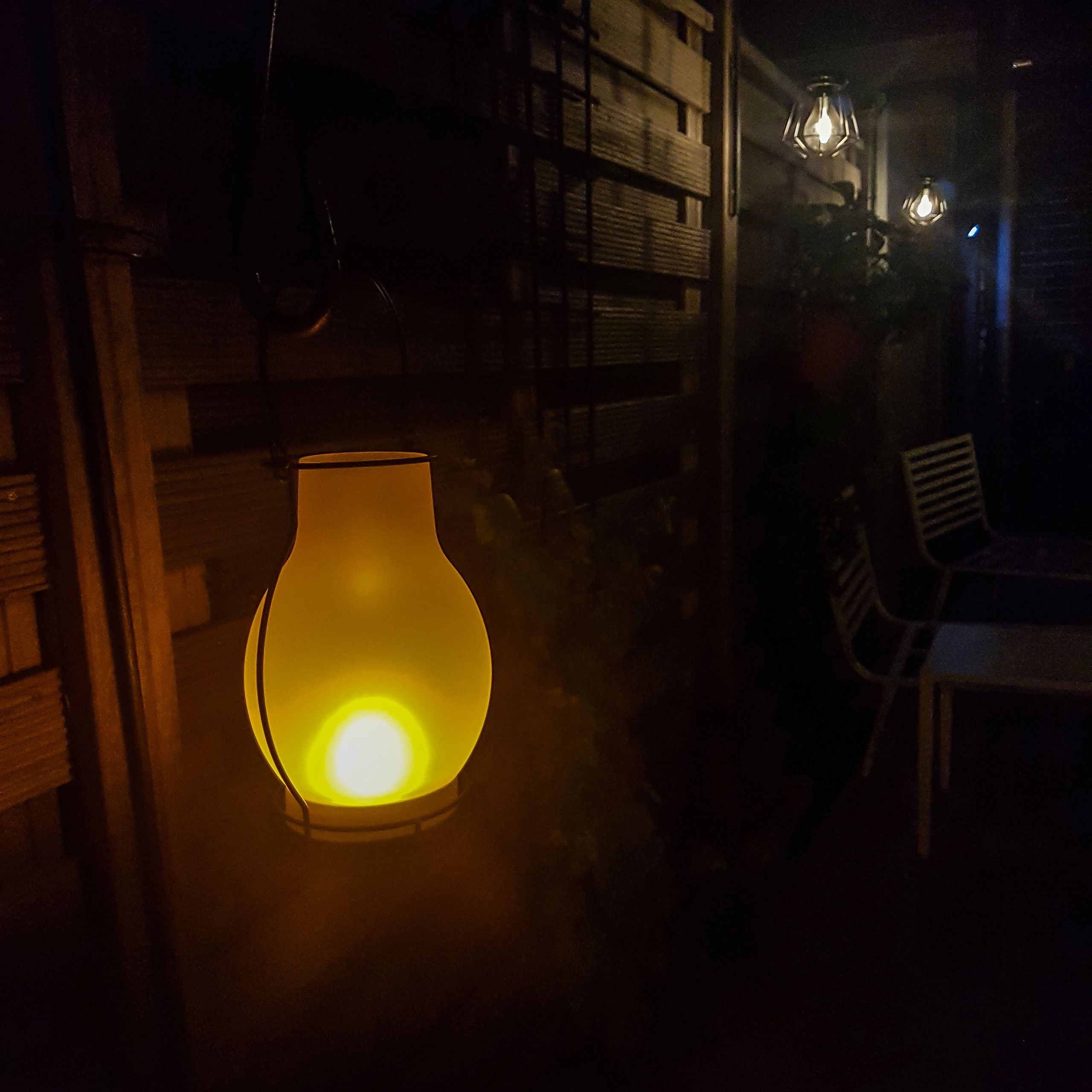 Solar LED lantaarn Genie met realistisch vlam-effect - op zonne energie