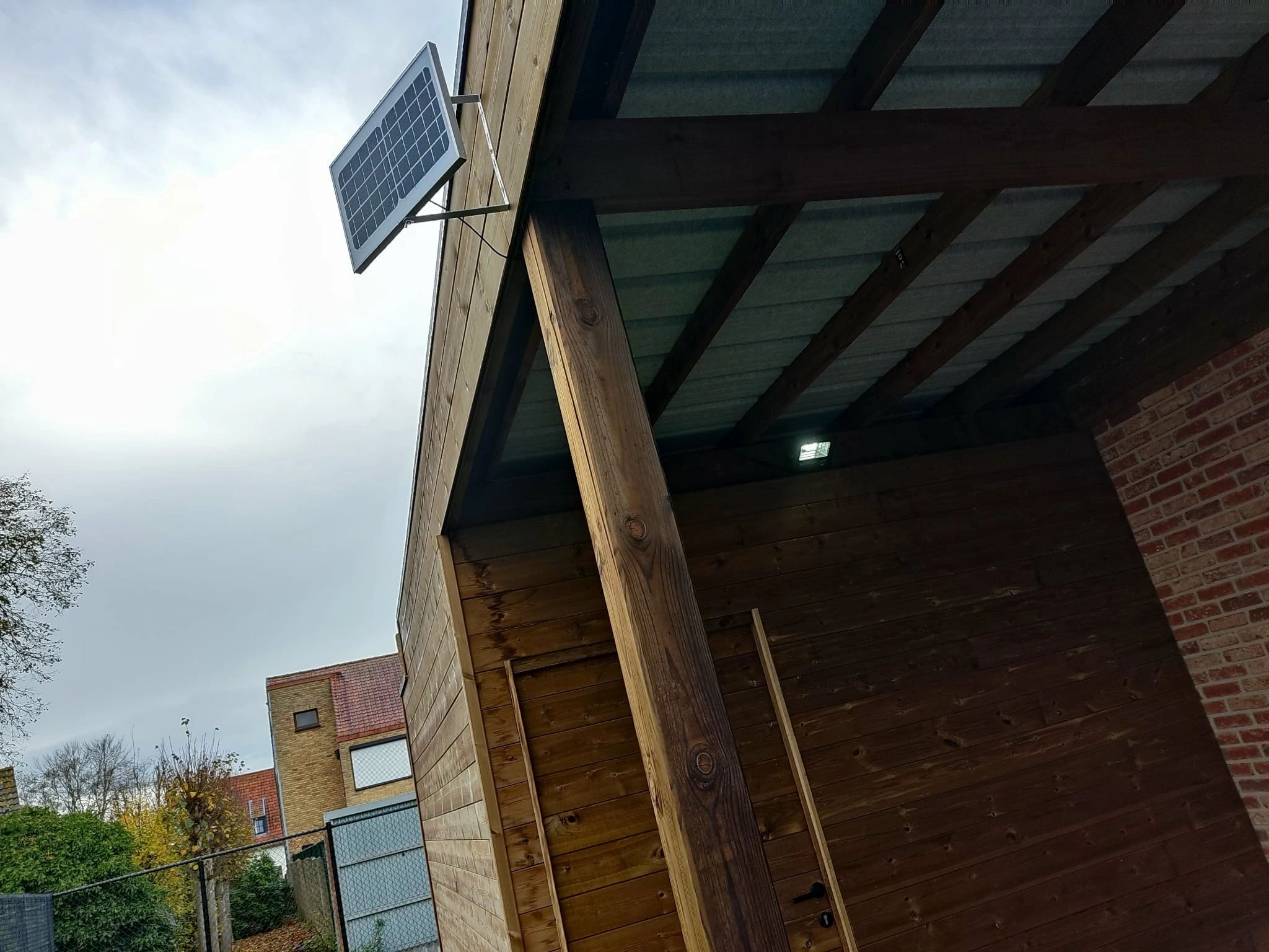 Solar wandlamp Capital I met los zonnepaneel