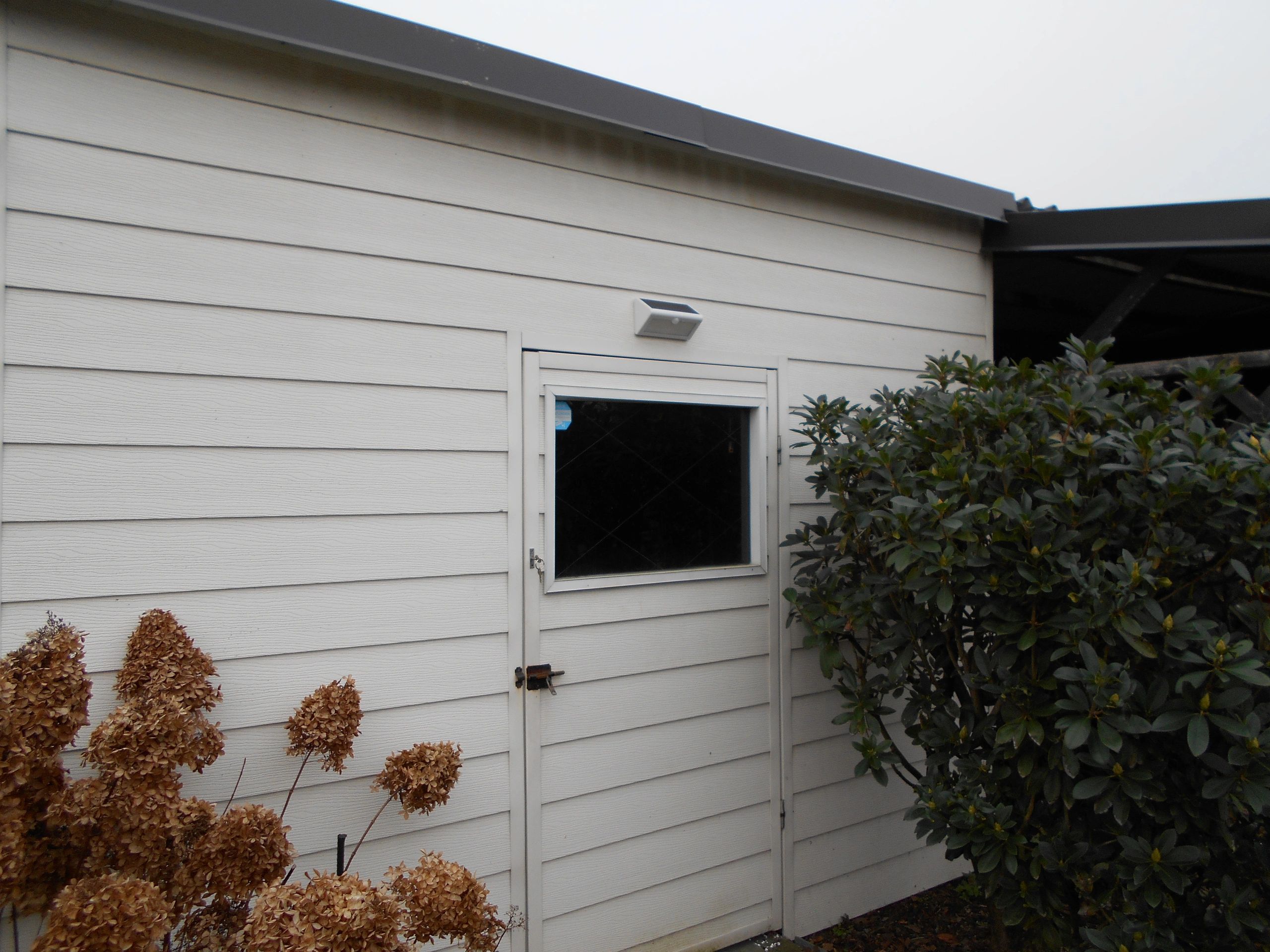 Solar buitenlamp wandlamp Motion III met bewegingsmelder op zonne energie