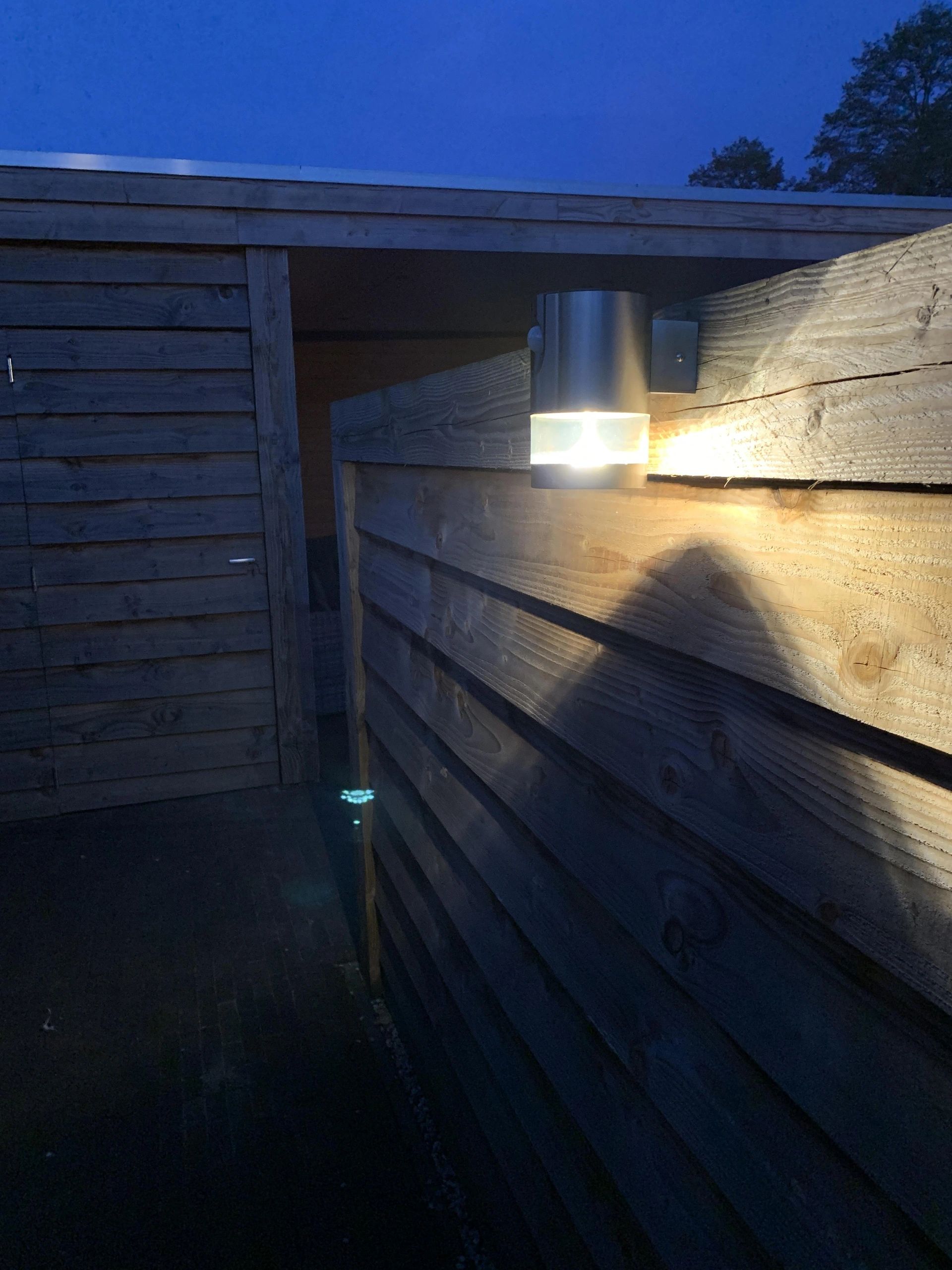 Solar wandlamp Tinn III RVS met bewegingsmelder op zonne energie