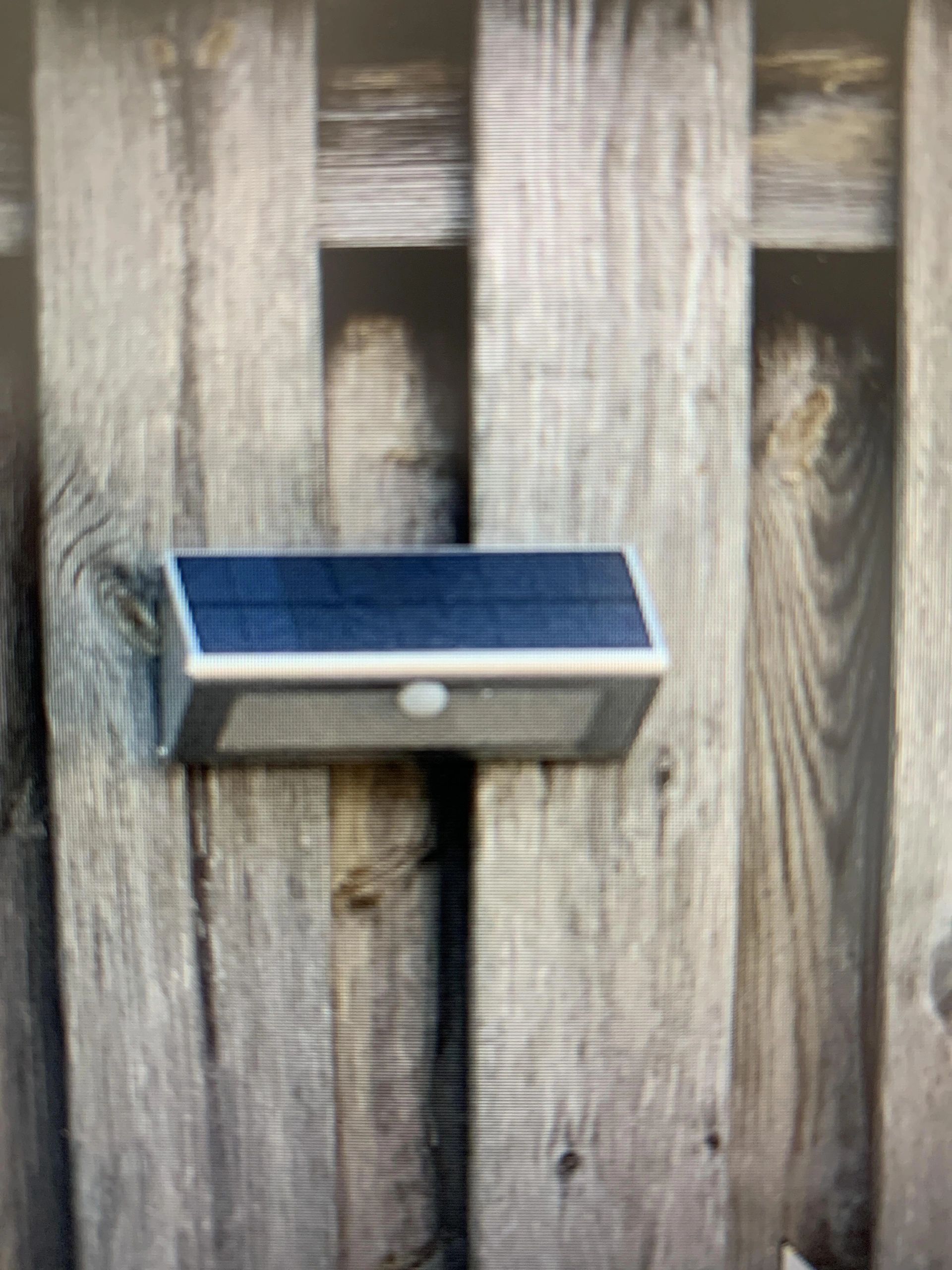 Solar buitenlamp wandlamp Motion V met bewegingsmelder op zonne energie