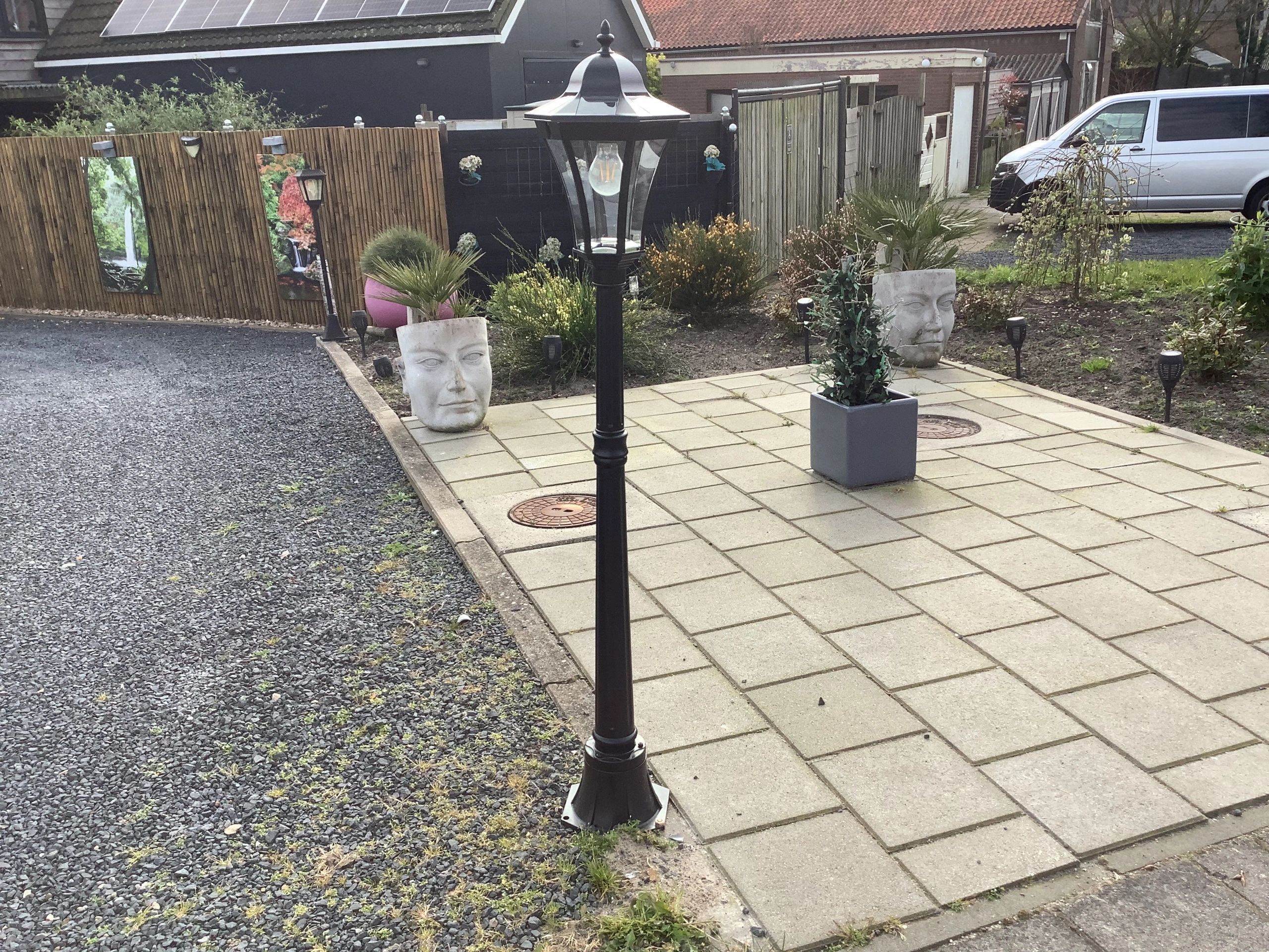 Solar lantaarn Sheffield midden hoog op zonne energie