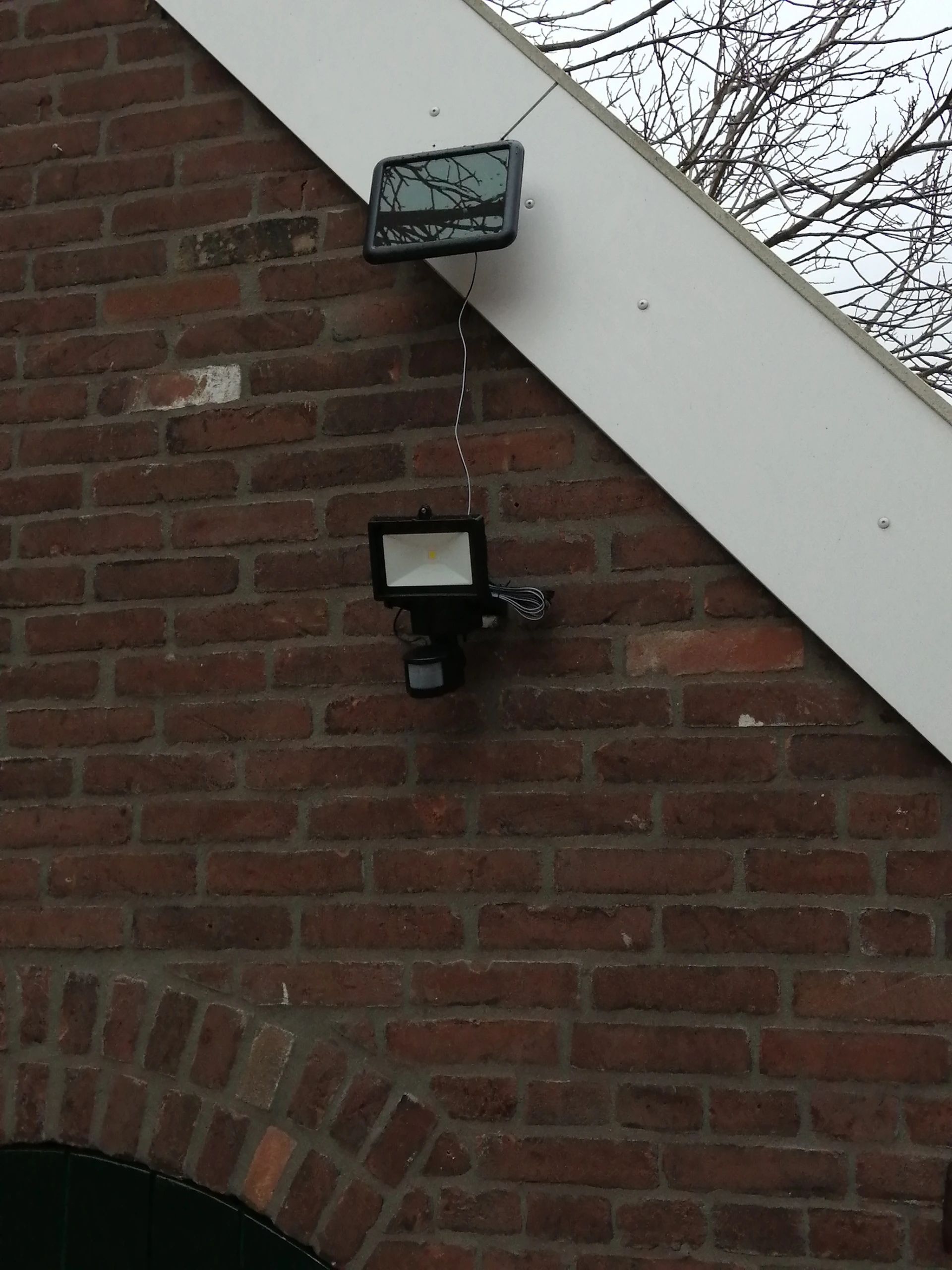 Solar beveiligingslamp James I met bewegingsmelder en los paneel