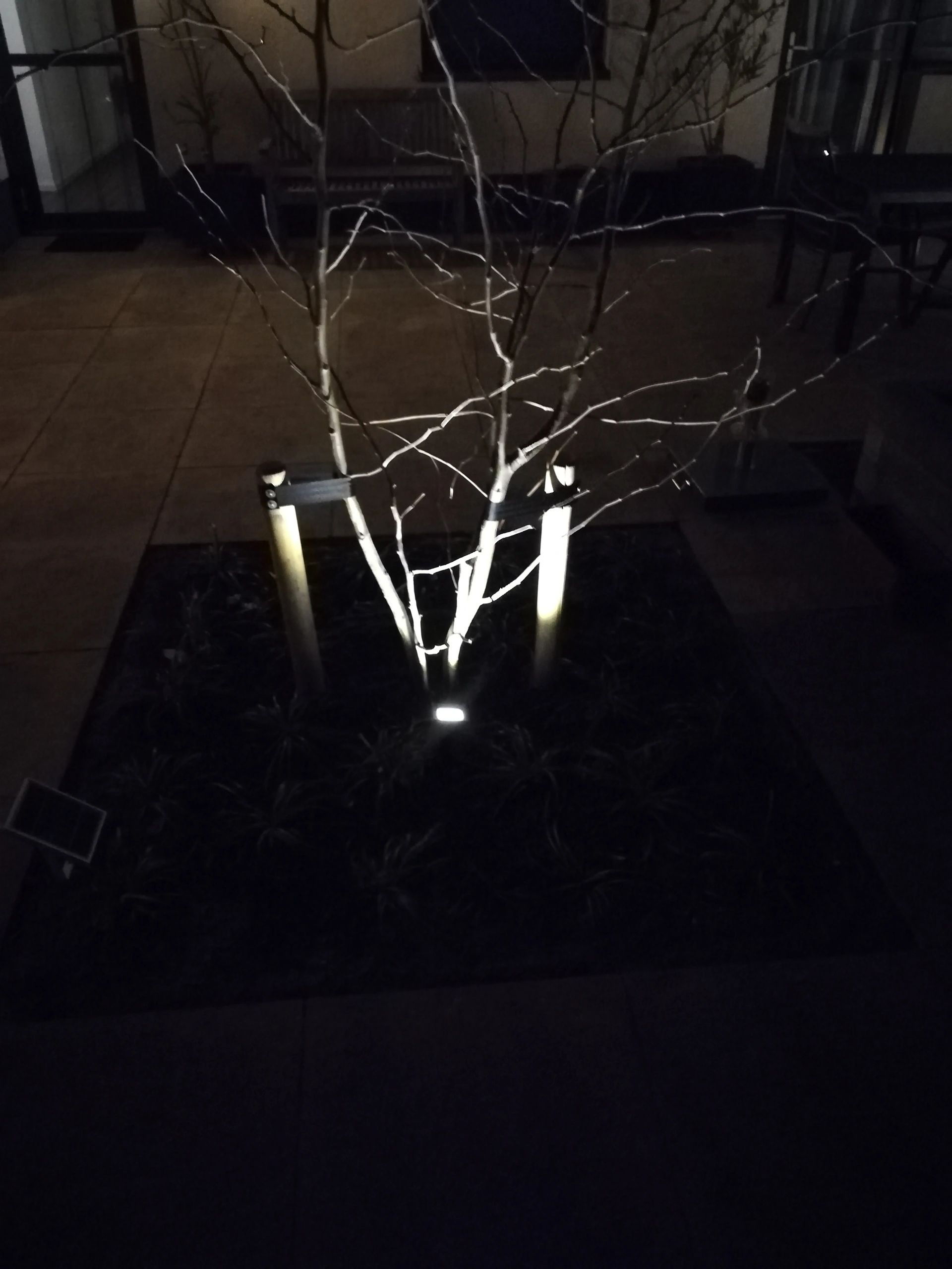 Solar RGBW multicolor breedstraler Rainbow met afstandsbediening