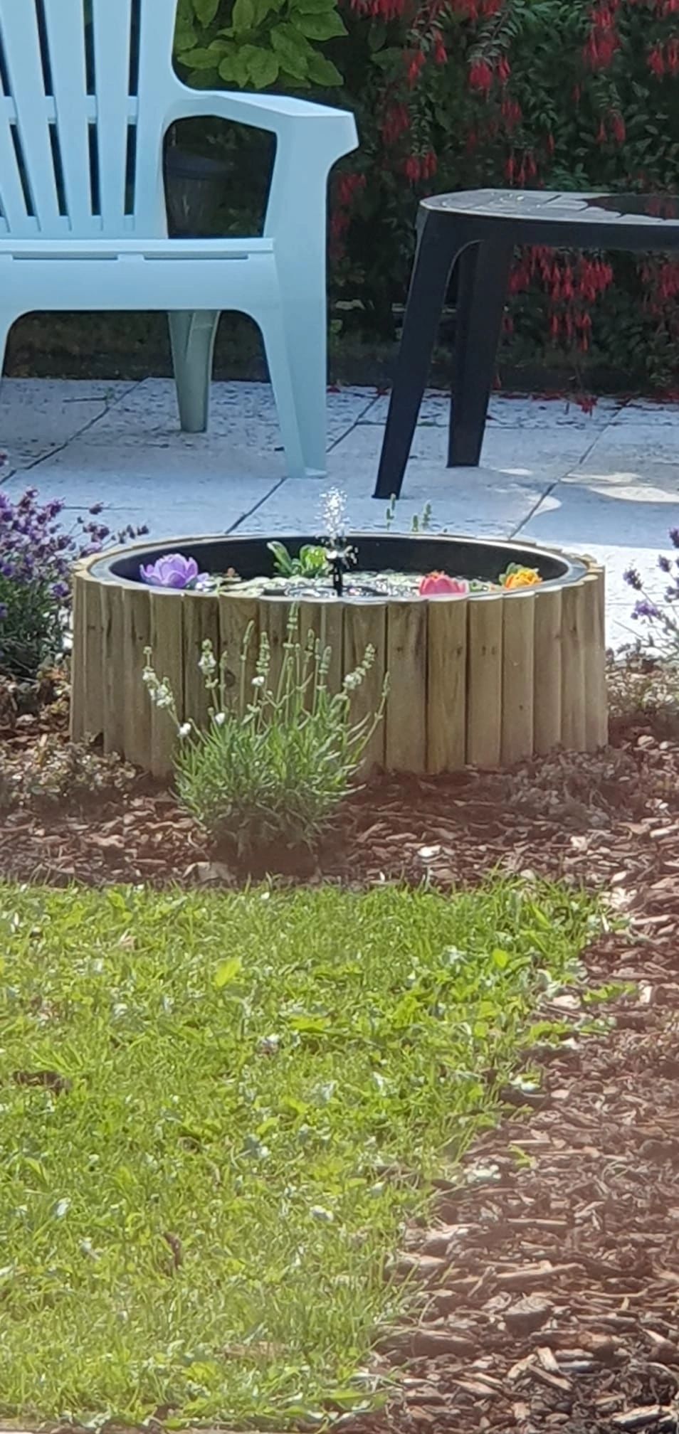 Solar fontein Jet - Fontein op zonne energie - Warm wit licht - Meerdere effecten