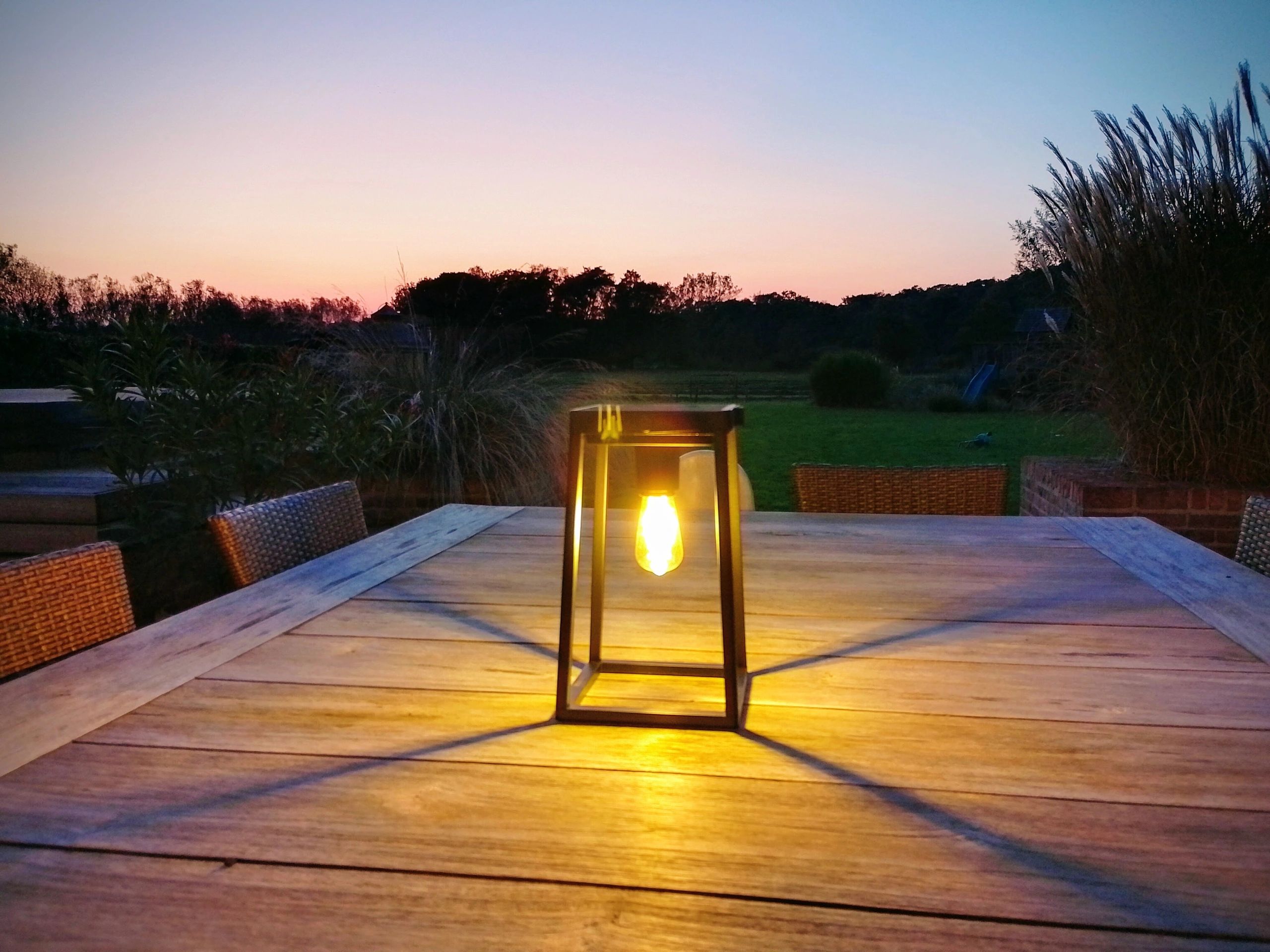 Brendz Solar Tafellamp Tampa | Recht