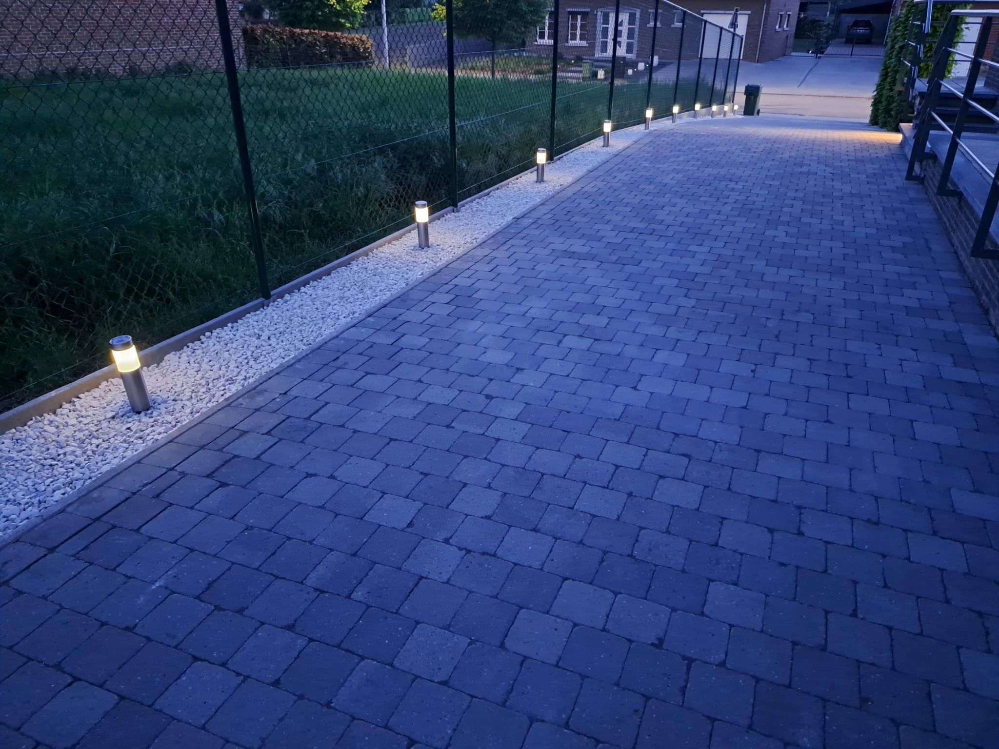 Solar priklamp Lucifer RVS padverlichting op zonne-energie (4 stuks)