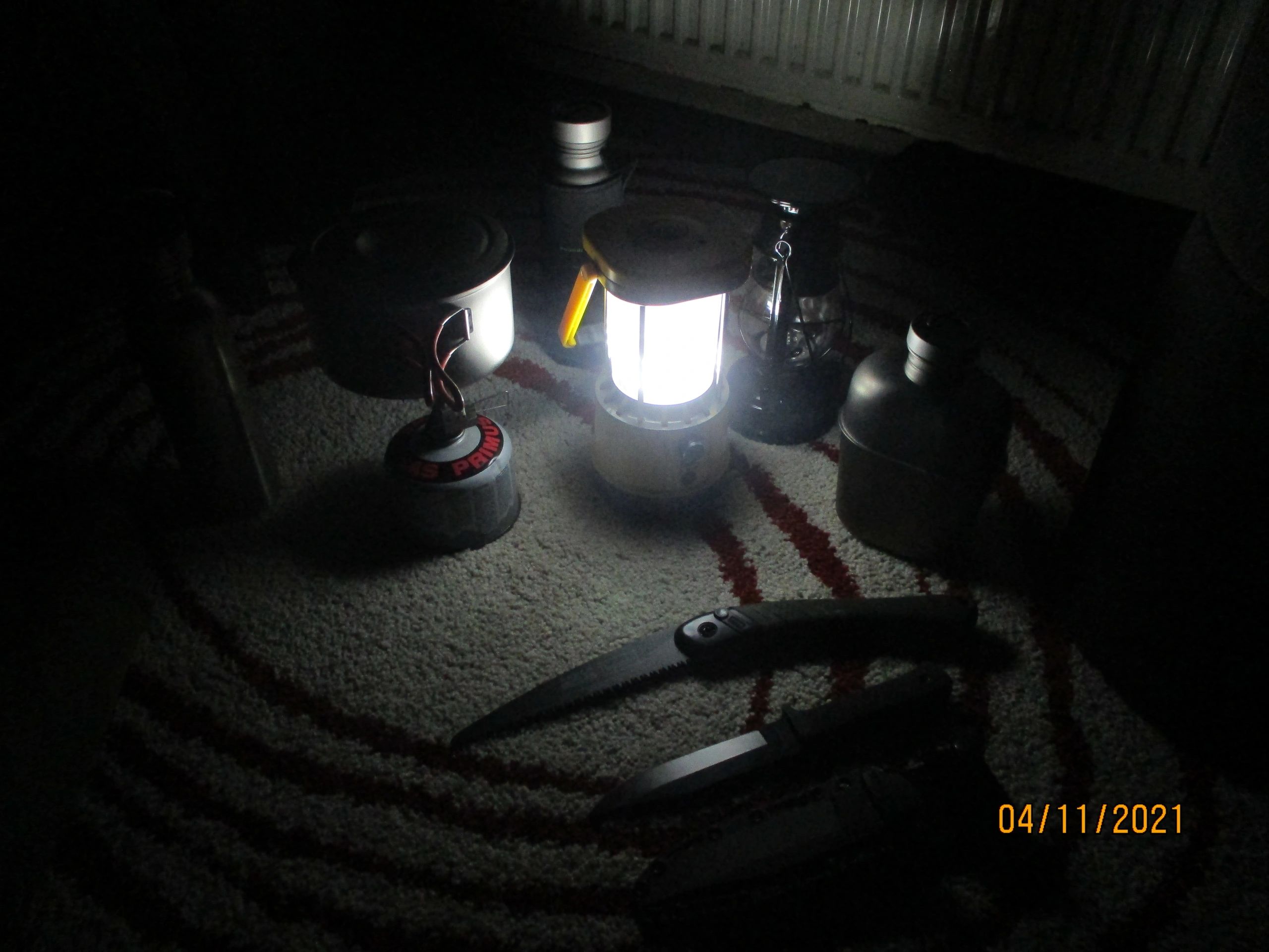 Solar camping lamp Clap dimbaar met USB lader en kompas op zonne-energie