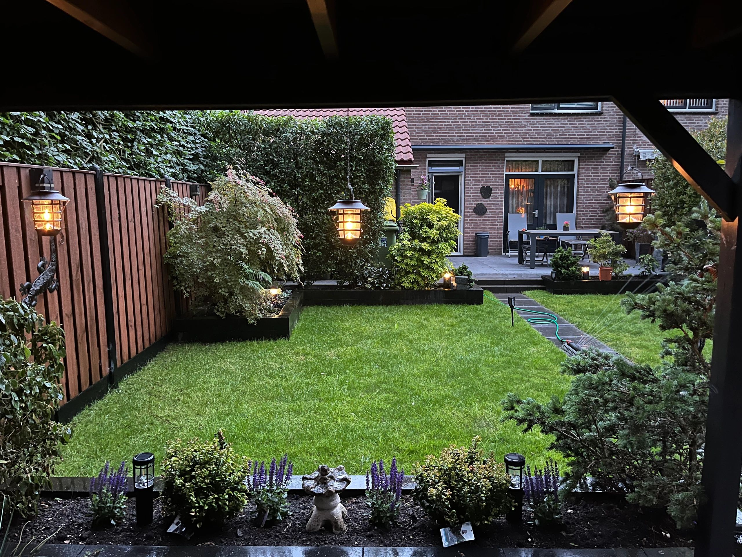 Solar priklamp Saturn met warm wit licht